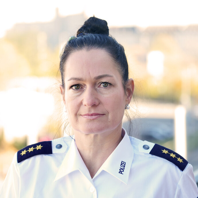 Polizeidirektorin Sylvia von Wlkanowa