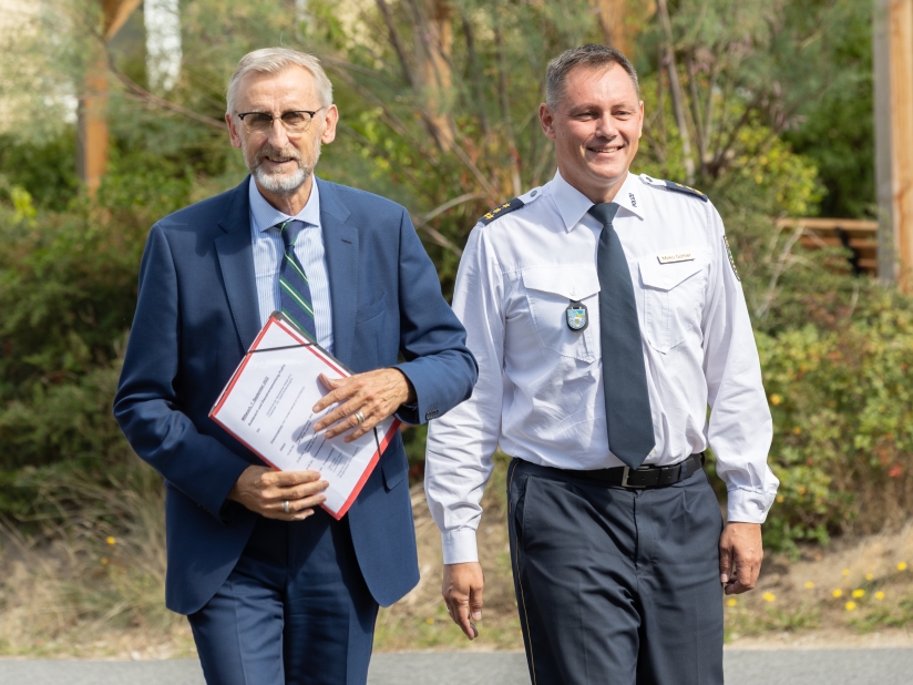 Staatsminister Schuster und Prorektor Göhler