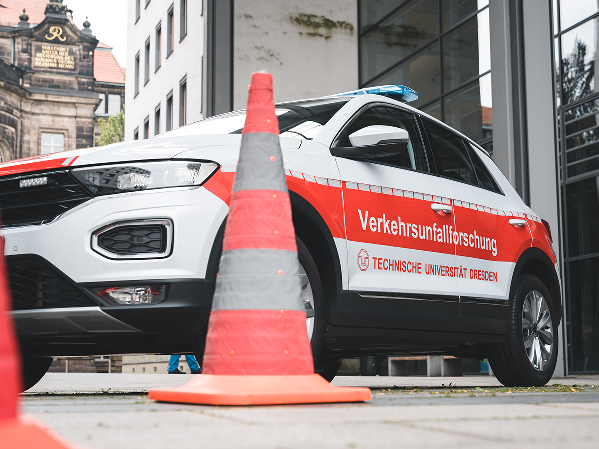 Einsatzfahrzeug der Verkehrsunfallforschung