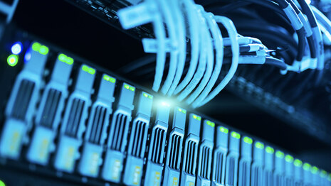 Die Abteilung Information und Kommunikation im Polizeipräsidium für Service und IT (PPSI) bildet die zentrale IuK-Stelle für die Polizei des Freistaates Sachsen.